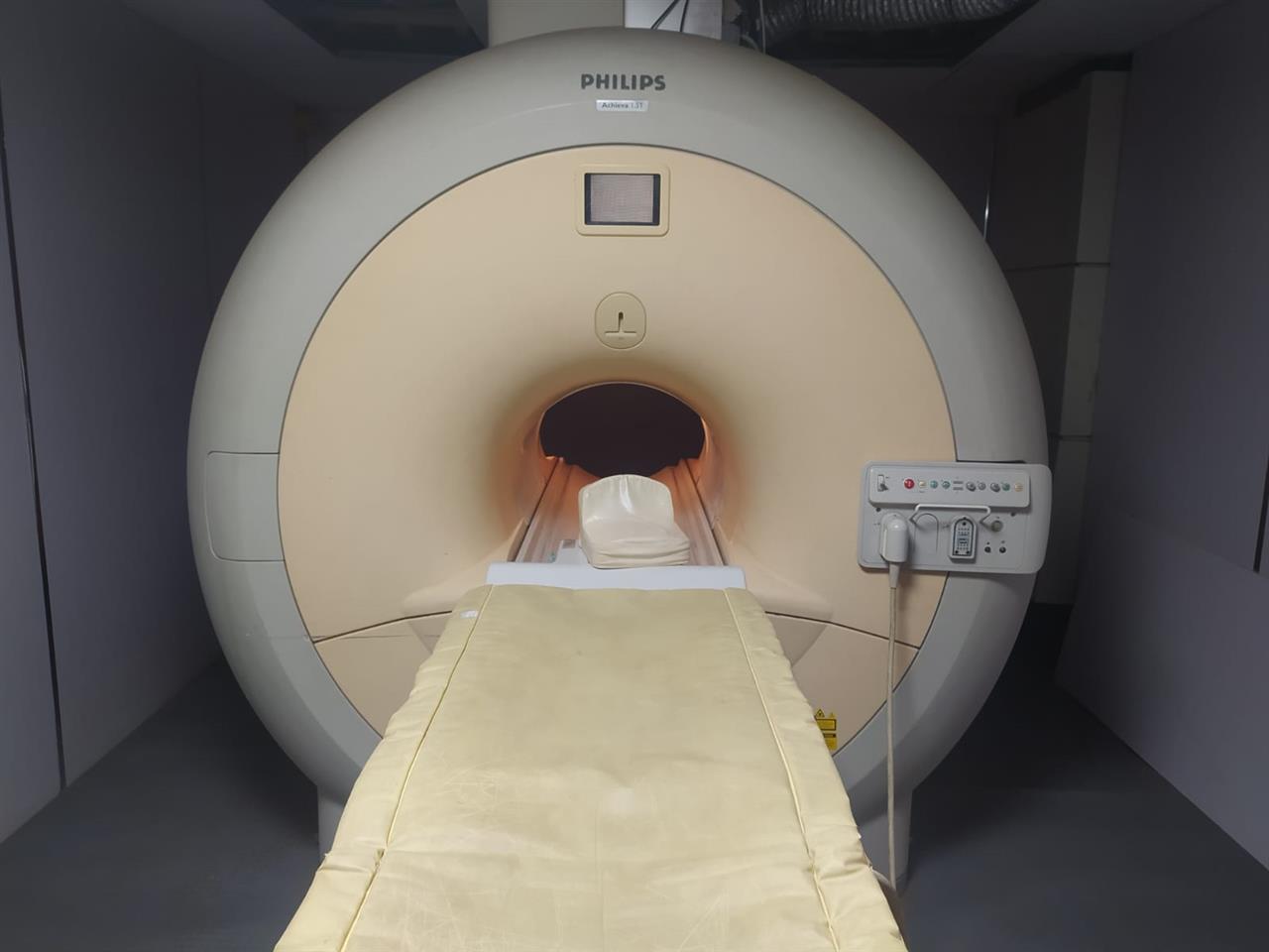 Philips MRI achieva 1.5T